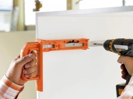 Sablon Minifix pentru montare sine de corp 65.3300 Blum