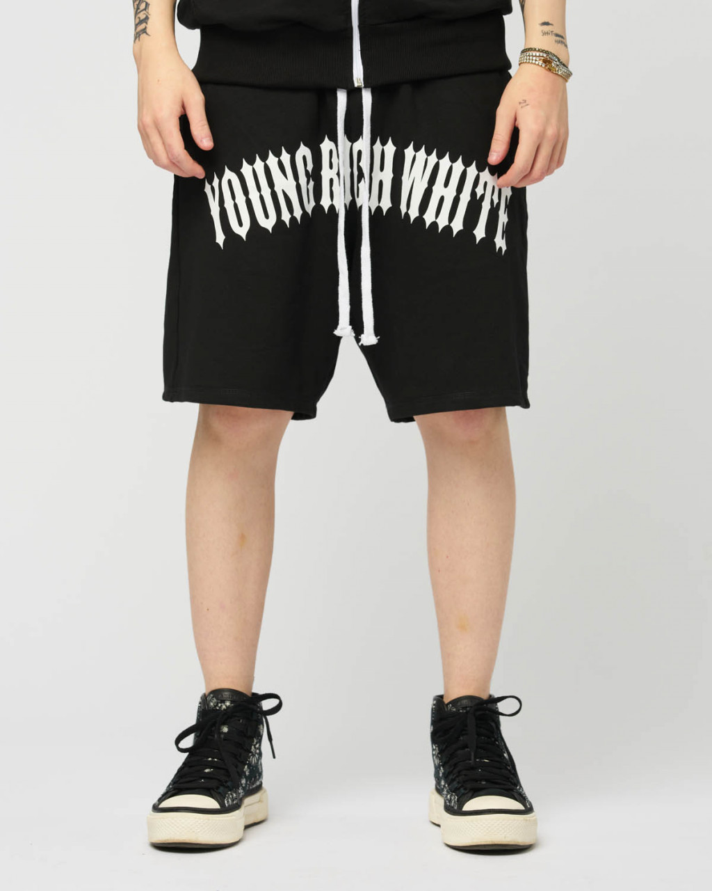 Shorts Young Rich White YRW