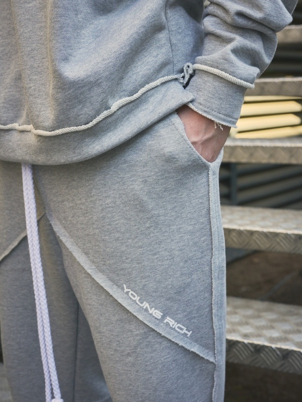 Pantalon gri V print YR - Img 3