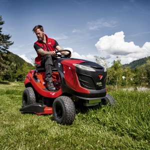 Tractoras tuns gazon, lățime de tăiere 110cm, transmisie hidrostatica SOLO by Al-ko T18-111.4 HDS-A V2 Comfort pro, cu motor Pro600 586cm3, putere 9.6kW - Img 5