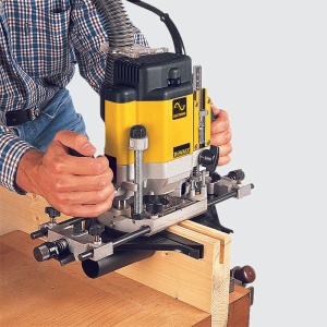 Masina de frezat verticala 2300W, tip DWE625-QS - Img 2