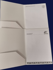 Mapă cu bloc notes inclus, personalizată integral - Img 2