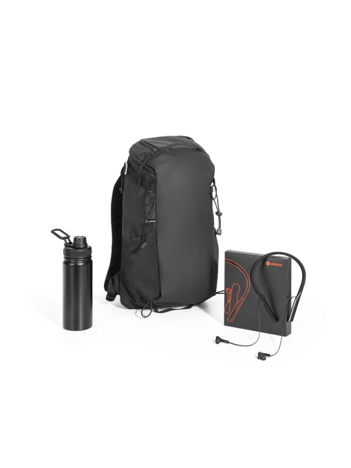 hi!™ KIT ADVENTURE Kitul de aventură este potrivit pentru cei cărora le place să călătorească