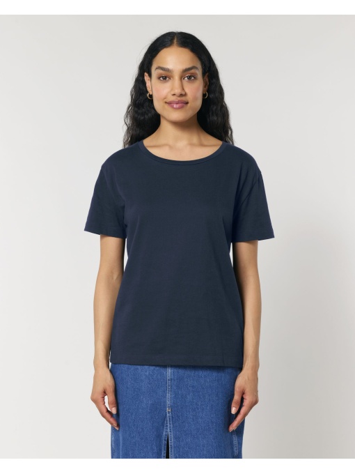ST/™ Stella Serena – The iconic mid-light women&#039;s scoop neck t-shirt