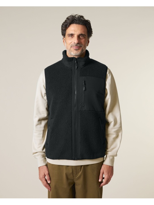 ST/™ Liner – The unisex sleeveless sherpa jacket