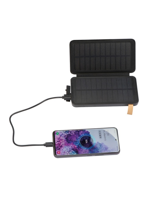 CM™ 8000mAh solar power bank