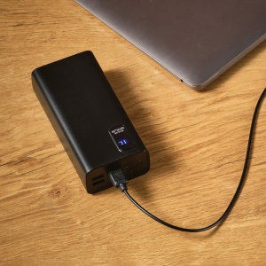 AO Acumulator extern Hertz rABS 30000mAh. Afișaj LED. Încărcare laptop 22.5W.