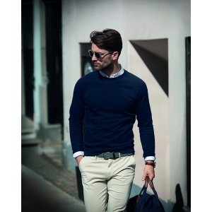 Newport Men - Luxury lightweight crewneck Fabric: 300 g/m²