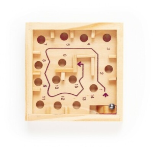 AX™ Wooden skill game - Img 1