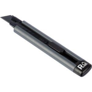 AX Cutter with safety mechanism