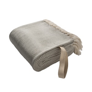 Fringed blanket made of 100% recycled material - Img 7