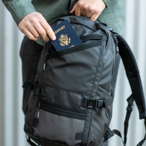 Rucsac Rivin 18L rPET. Buzunar reflectorizant. Încape un laptop de 17". - Img 8