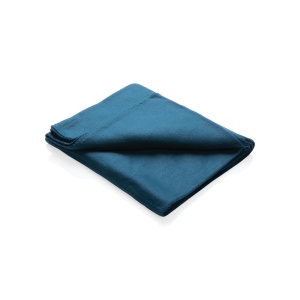 XD™ Fleece blanket in pouch