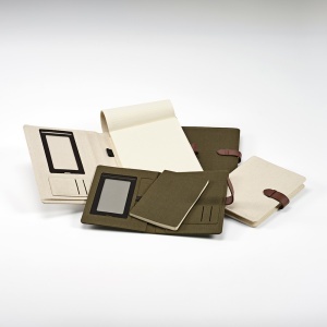 AO Eliot A4 Folder rCotton. 64 FSC® sheet notepad and rPU closure