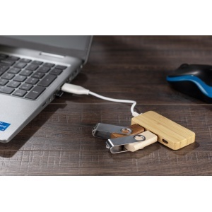 Bamboo splitter USB HUB with replaceable plug - RIVO - Img 2