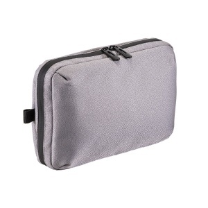 ON DEMI R LIVE Organizator tehnic din poliester jacquard 600D reciclat (căptușeală interioară R-PET)