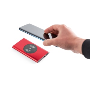 hi!™ CASSINI Power bank 4.000 mAh cu încărcător wireless de 5W din aluminiu reciclat (100% rAL)