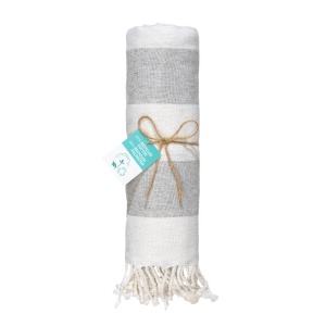 ON™ Recycled cotton fringed beach towel, size 90x170 cm