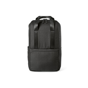 AO Rucsac București 18L rPET. Buzunar frontal. Încape laptop de 15,6".