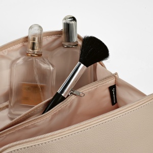 Macao Toiletry Bag 3.5L rLeather with zipper and handle - Img 14