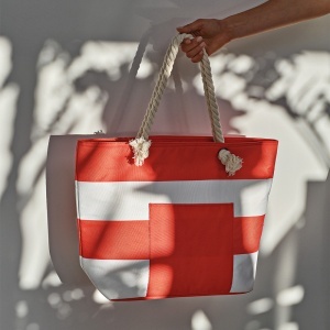 AO Athens Cooler 15L rPET. Pocket and recycled cotton handles