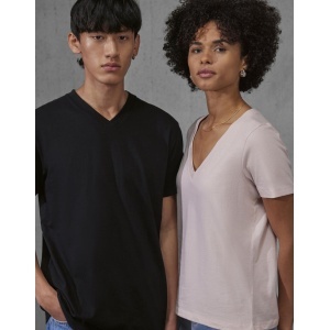 B&C #E150 V T-Shirt · 145 g/m² - Img 3