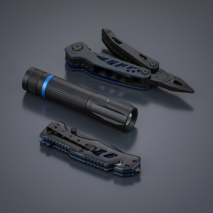 CO Optima Set II: multitool, briceag și lanternă medie