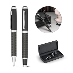 HI CHESS. Roller pen and ball pen set in metal and carbon fibre with twist mechanism
