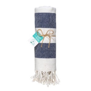 ON™ Recycled cotton fringed beach towel, size 90x170 cm