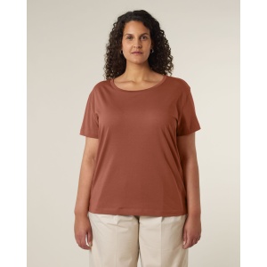 ST/™ Stella Serena – The iconic mid-light women's scoop neck t-shirt