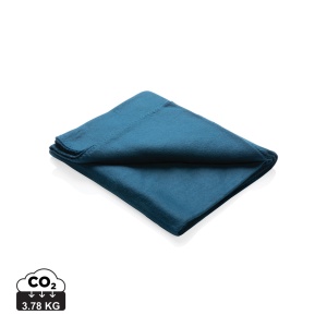 XD™ Fleece blanket in pouch