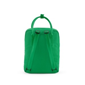 AO Rucsac Vilnius 18L rPET. Buzunar frontal. Compatibil cu laptop de 17".