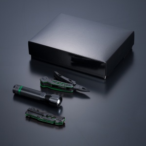 CO Optima Set III-B: multitool, cuțit de salvare și lanternă mare