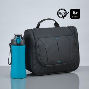 CO Primo Urban Set: trusă cosmetică și sticlă de apă 550 ml