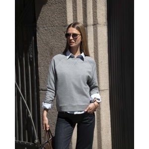 Georgetown Women - Timeless luxury crewneck Fabric: 360 g/m2