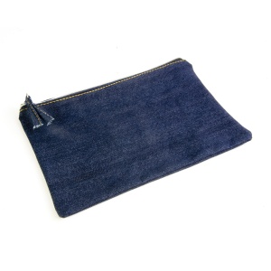 ON™ DENIM 220 g/m2 cotton beauty case (85% cotton - 15% polyester) with zipper closure