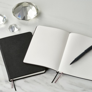 AO Wilde A5 Hardcover notebook rPU. 80gsm FSC 196 pages