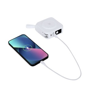 MAK Joks - Multifunction Travel Adapter - Img 4