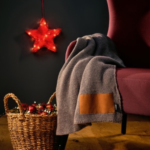 Mondrian Blanket rPET and Wool blend. Customisable Patch - Img 4