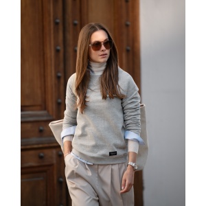 Newport Women - Luxury lightweight crewneck Fabric: 300 g/m²