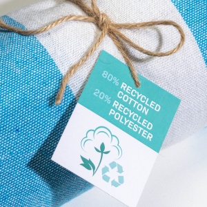 ON™ Recycled cotton fringed beach towel, size 90x170 cm