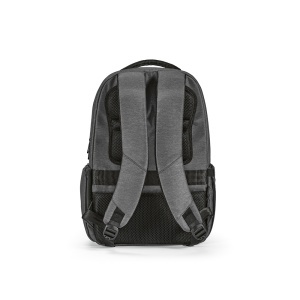 AO Rucsac Madrid 22L din nailon și rPET. Potrivit pentru laptop de 17"