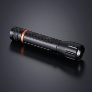 CO Optima Set III-B: multitool, cuțit de salvare și lanternă mare