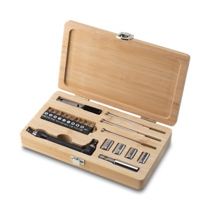 Royal PATTAYA tool set in a bamboo box