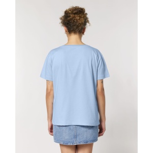 ST/™ Stella Serena – The iconic mid-light women's scoop neck t-shirt