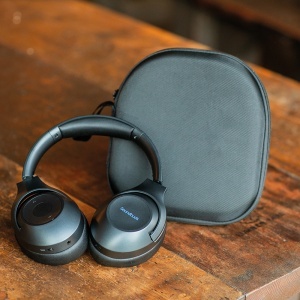AO Ultraz Headphones rABS 600mAh. ANC and 35h playtime