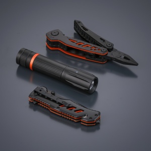 CO Optima Multiset: multitool, cuțit de salvare și lanternă mică