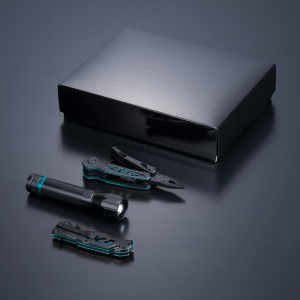 CO Optima Set III-B: multitool, cuțit de salvare și lanternă mare