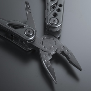CO Optima multitool din oțel cu acoperire de titan