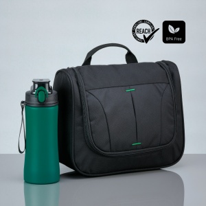 CO Primo Urban Set: trusă cosmetică și sticlă de apă 550 ml